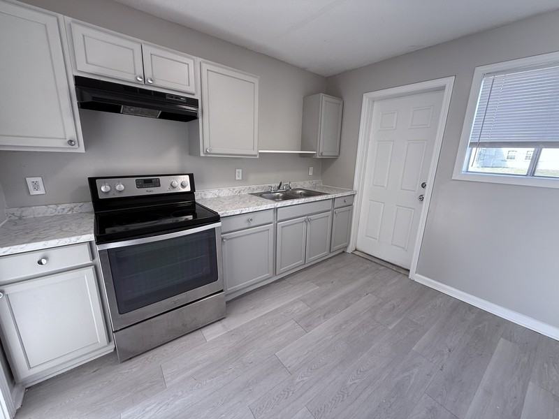 1155 North Belvedere Boulevard - Photo 3 of 13