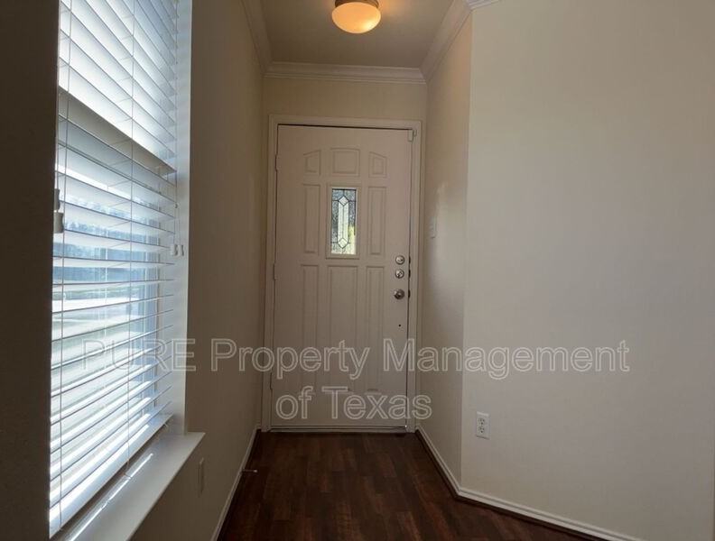 129 Luna Vista Drive - Photo 2 of 16