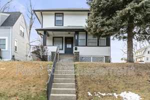 featured image of 3228 Fontenelle Boulevard