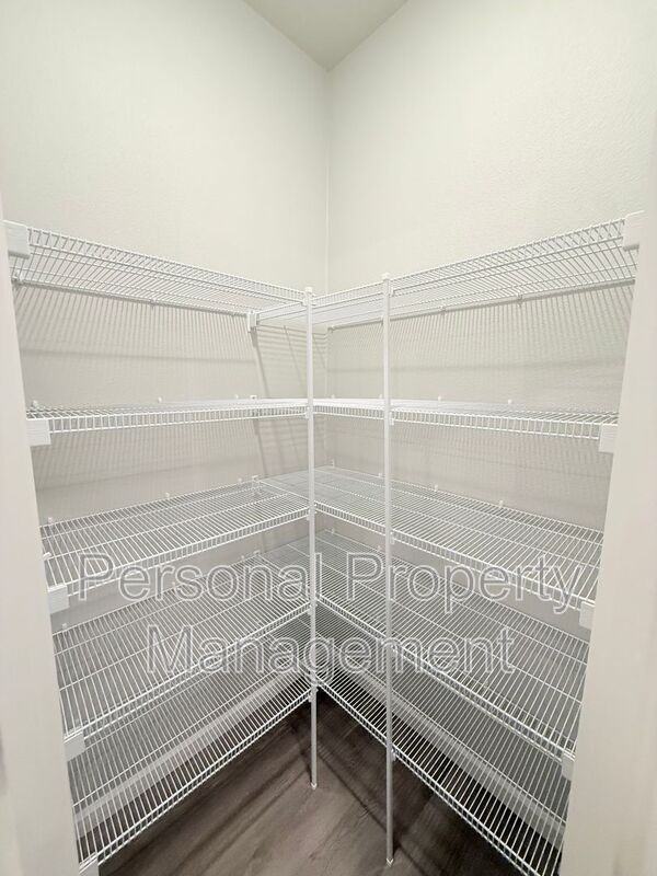16332 Ne 21st St - Photo 6 of 21
