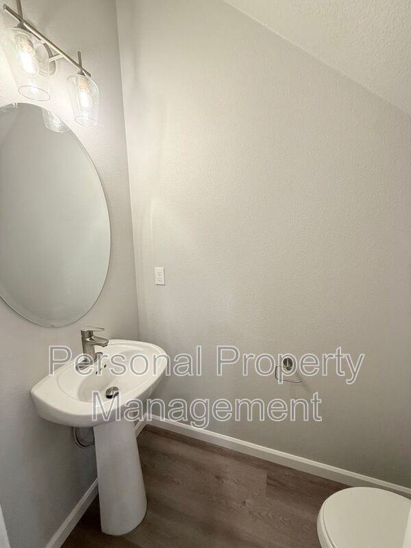 16332 Ne 21st St - Photo 7 of 21