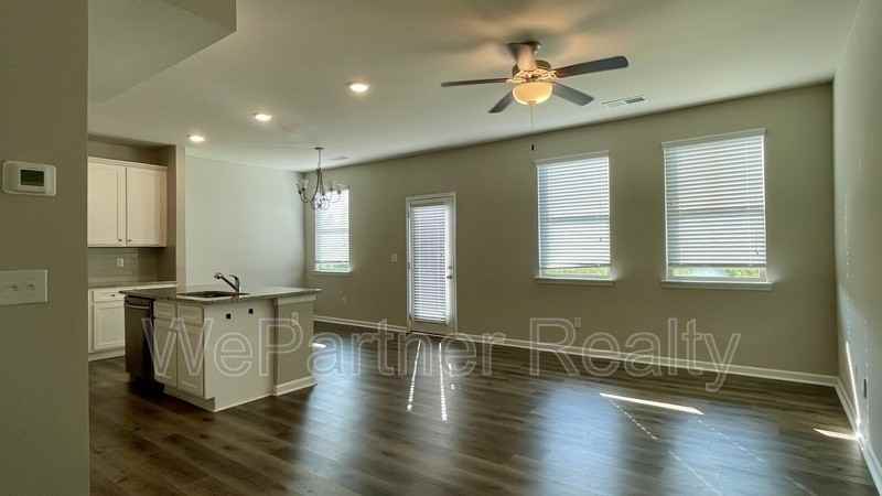 204 Vickery Lane - Photo 4 of 20