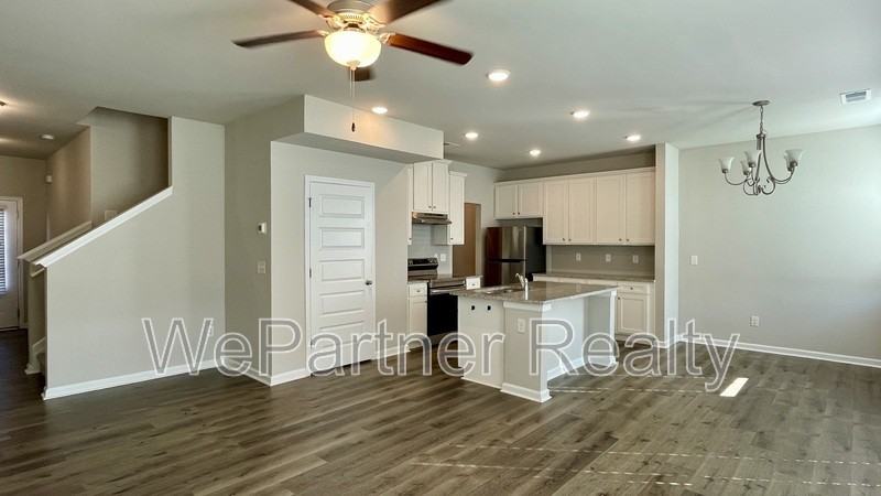 204 Vickery Lane - Photo 5 of 20