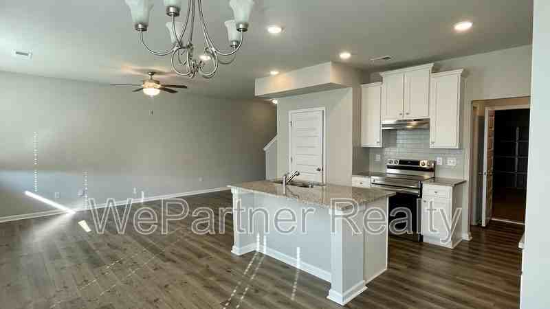 204 Vickery Lane - Photo 6 of 20