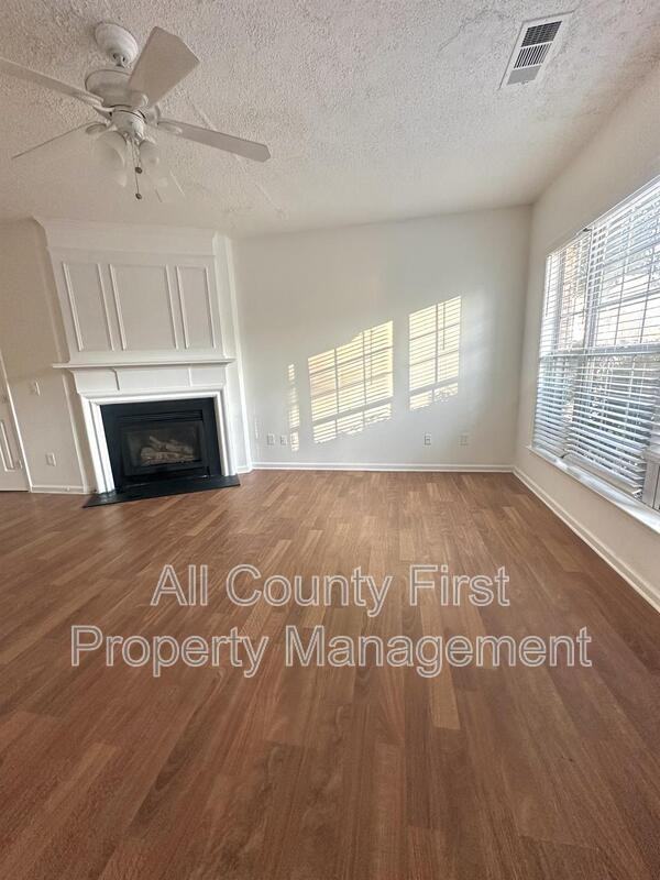 2884 Regent Walk Dr - Photo 3 of 17