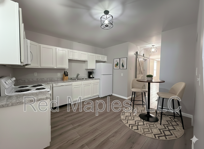 1232 N Euclid Ave - Photo 7 of 14