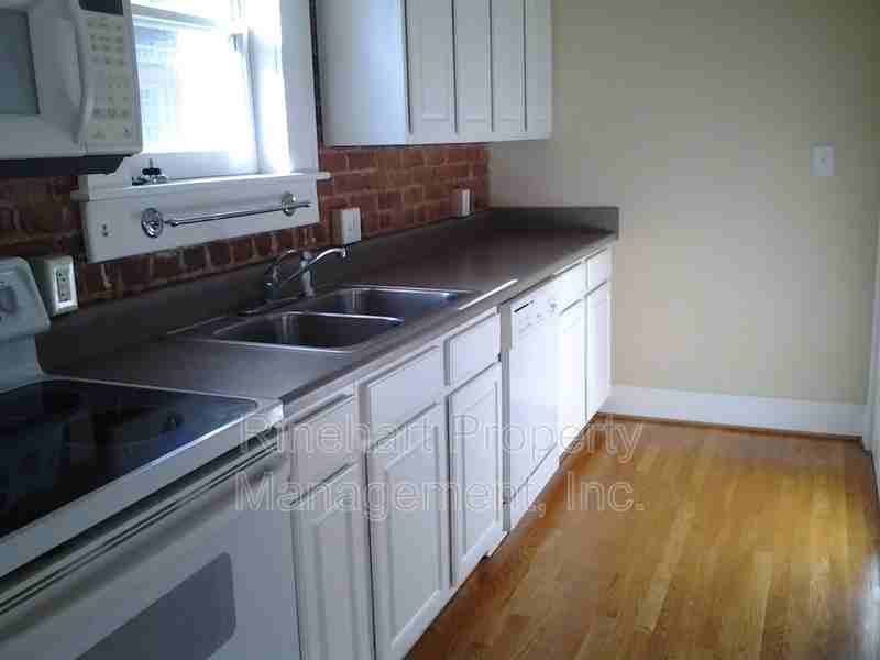 212 E Main St #201 - Photo 6 of 7