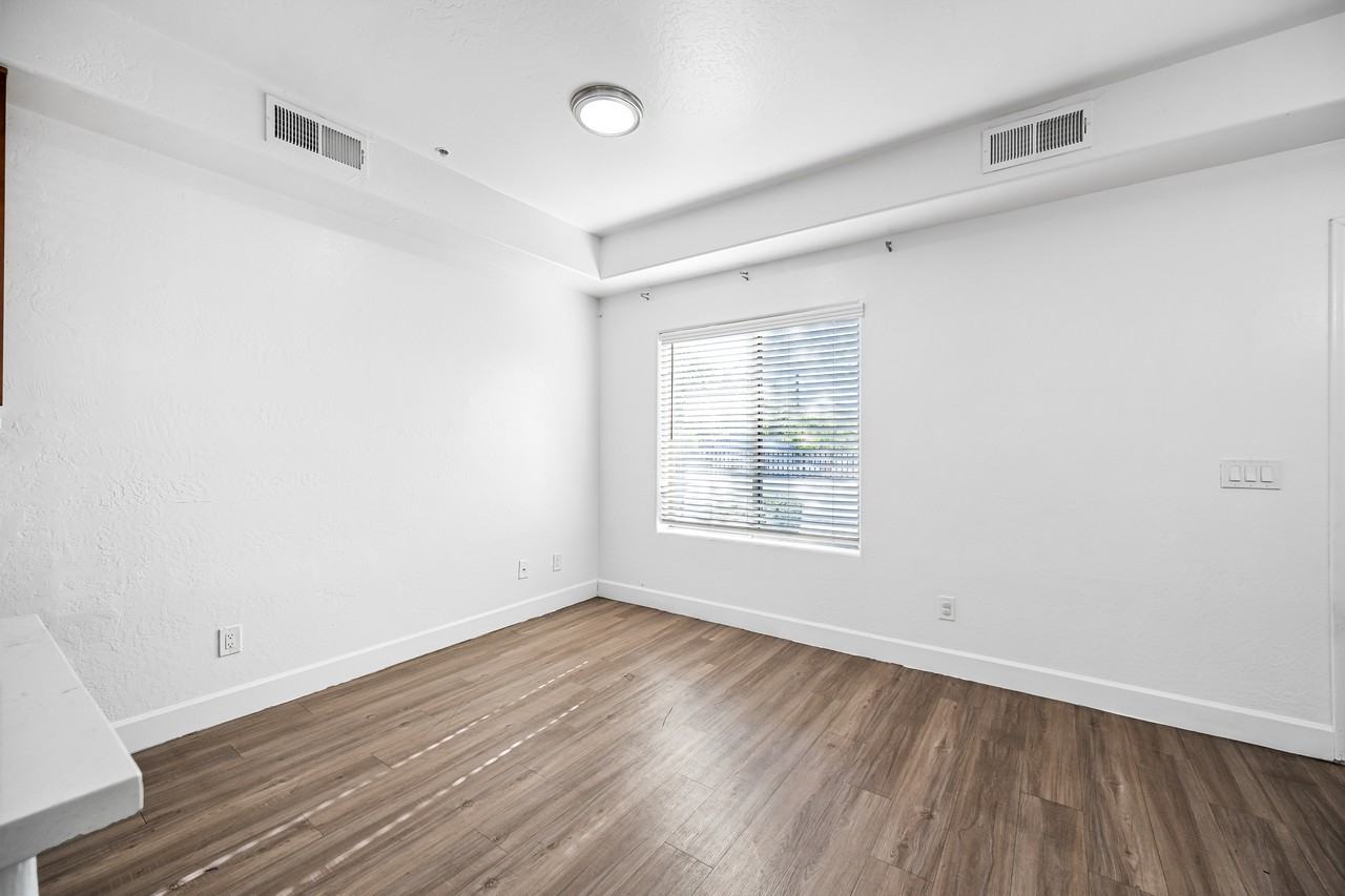 4608 West Maryland Avenue #1154 - Photo 3 of 23