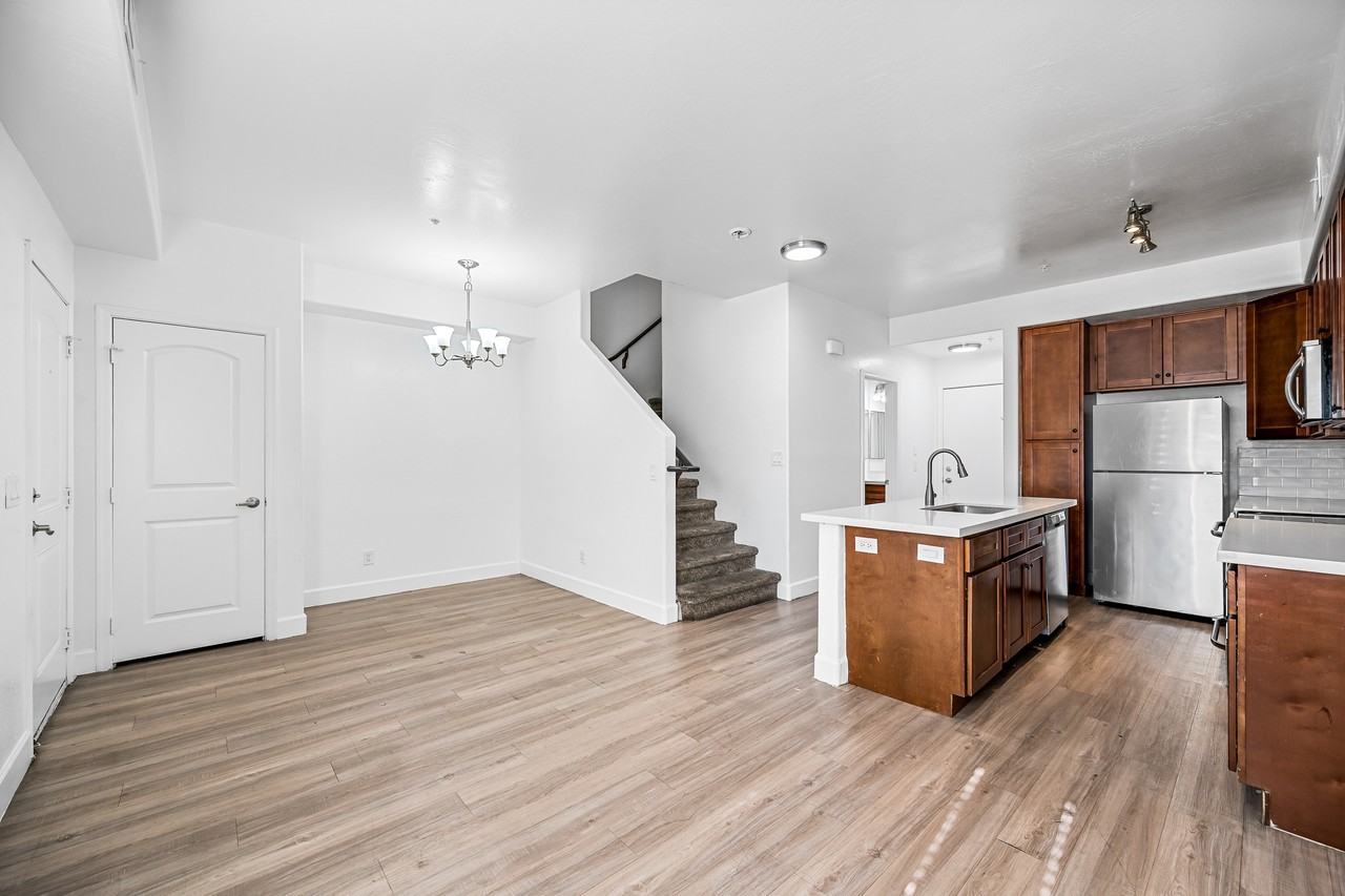 4608 West Maryland Avenue #1154 - Photo 4 of 23