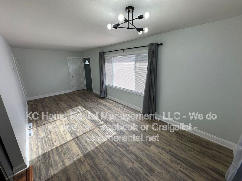 2010 Bunker Ave - Photo 4 of 38