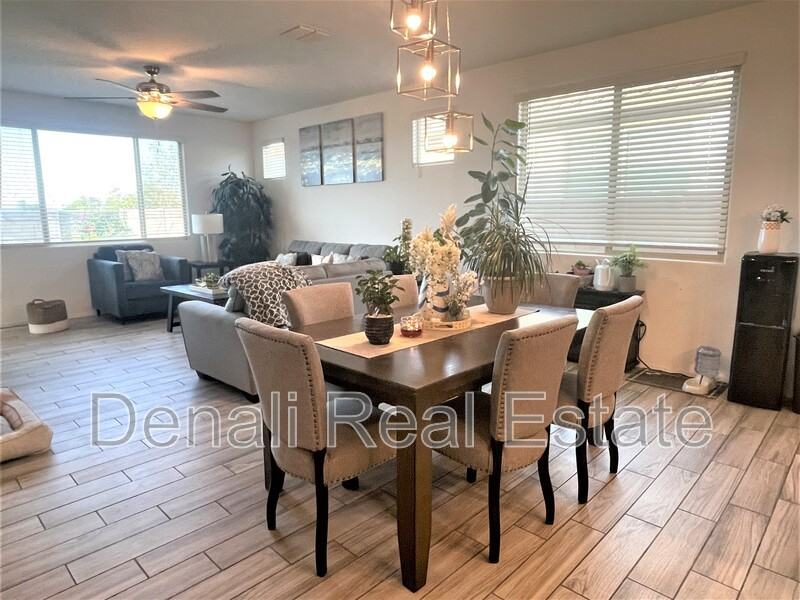 2822 West Apollo Road - Photo 4 of 22