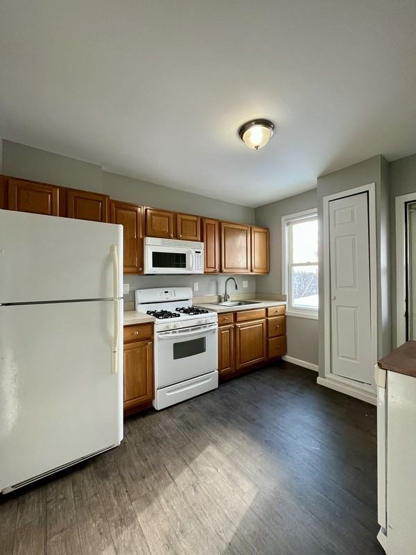 1057 Eureka Road - Photo 3 of 12