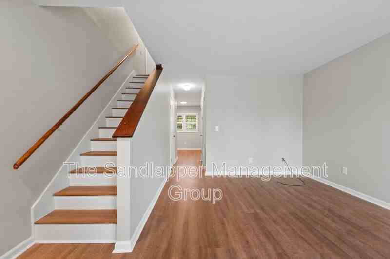 28 Cross Creek Drive - Photo 2 of 14