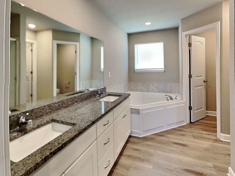 8215 Southwest 3rd Street - Photo 7 of 14