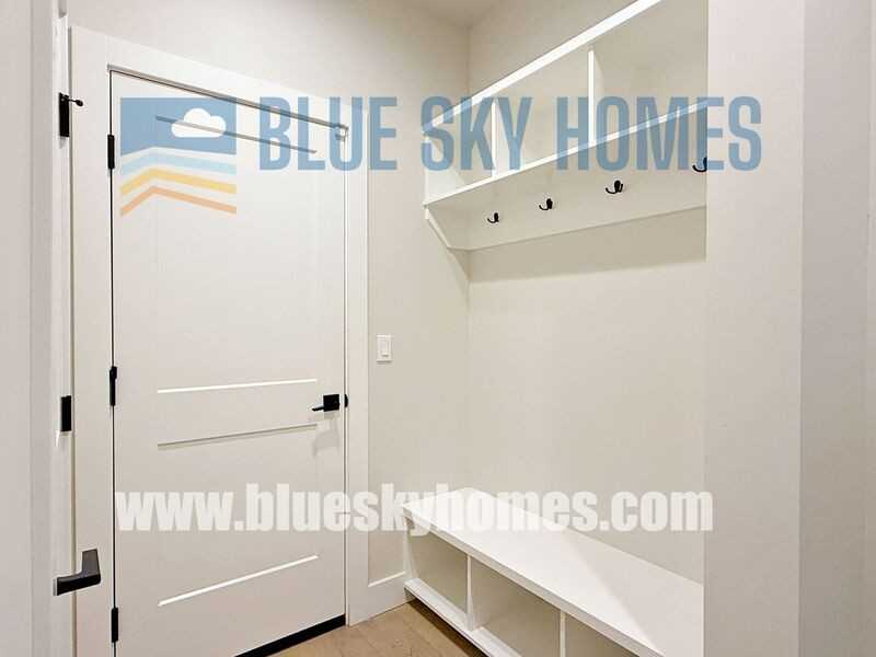 3273 S Yorktown Ln - Photo 7 of 17