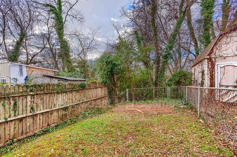 431 Caledonia Ave - Photo 3 of 27