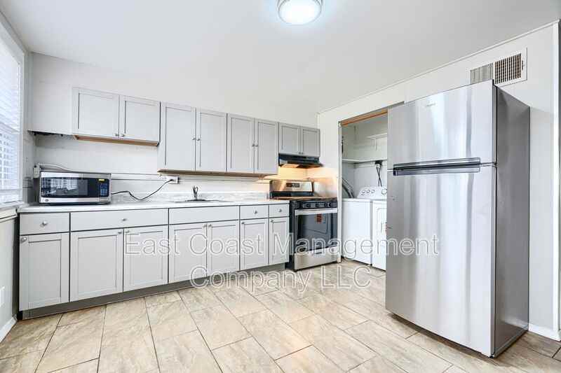 431 Caledonia Ave - Photo 5 of 27