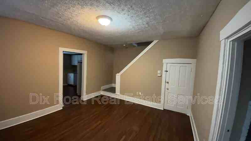 406 S 7th St - Photo 7 of 25