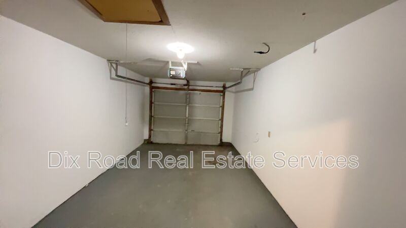 983 Trenton Road - Photo 5 of 26