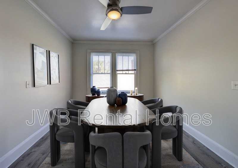 1912 Silver Street - Photo 4 of 12