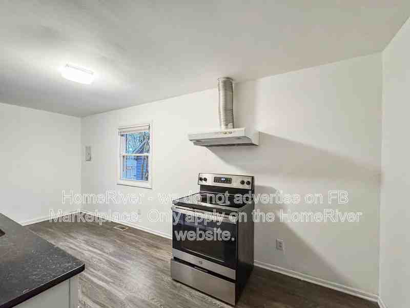 3613 Jonquil St - Photo 5 of 20