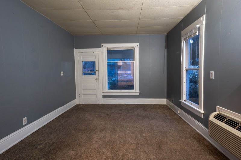 326 South Exposition Street - Photo 2 of 6