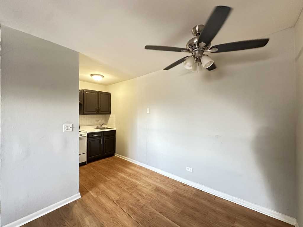 4610 North Dover Street #3A - Photo 7 of 21