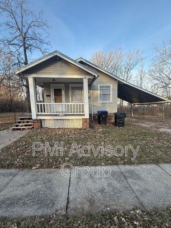 2017 Southwest Van Buren Street