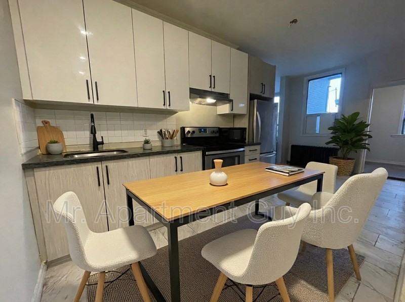 44 Victoria Ave S #103 - Photo 5 of 15