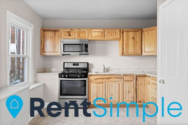 317 Prince Edward Street - Photo 7 of 38