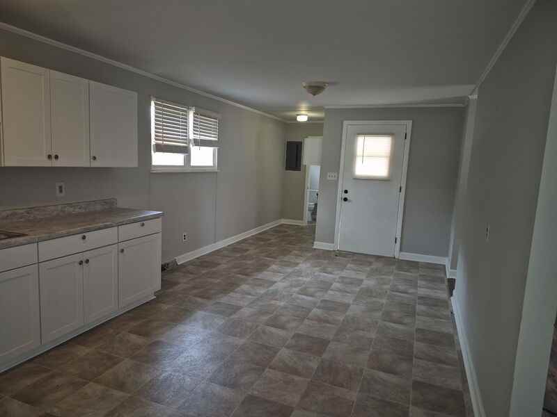 255 Victoria Street - Photo 6 of 6