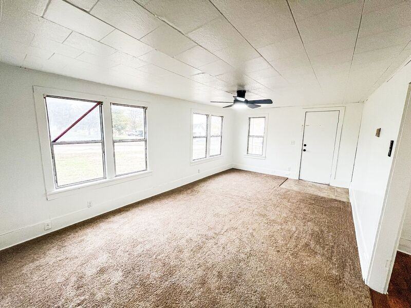 120 East Maple Street - Photo 7 of 13