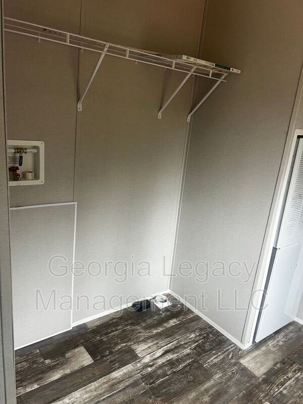 189 Mason St #7 - Photo 6 of 11