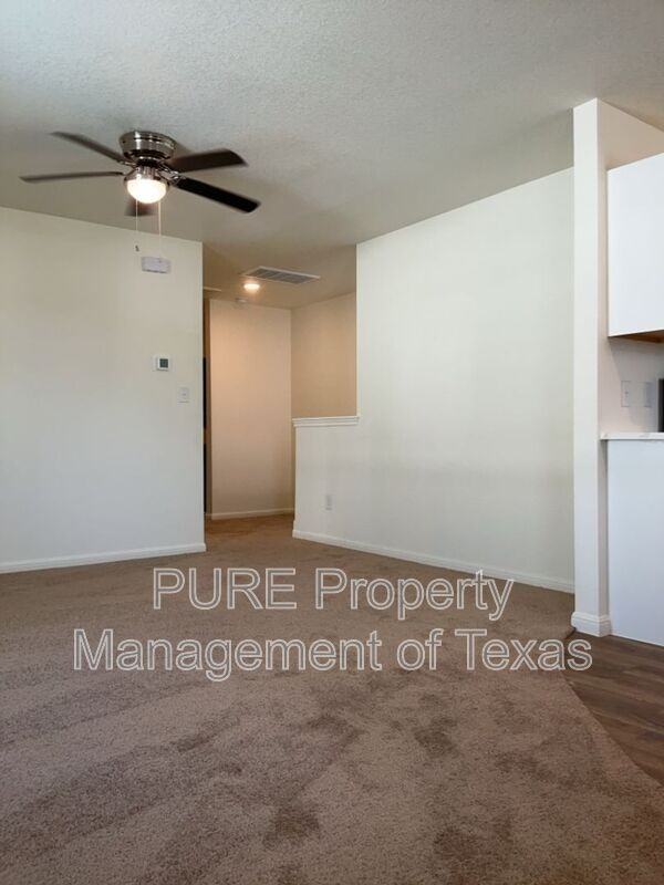 2002 W 2nd St #802 - Photo 5 of 15