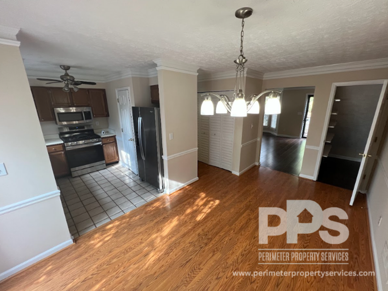 2950 Lexington Trace Dr Se - Photo 4 of 17