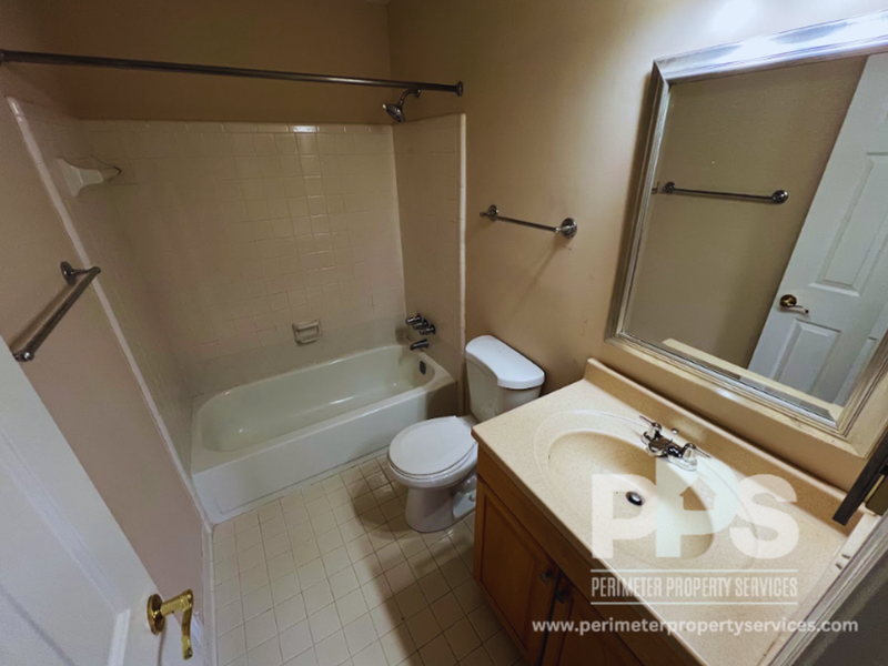 2950 Lexington Trace Dr Se - Photo 6 of 17