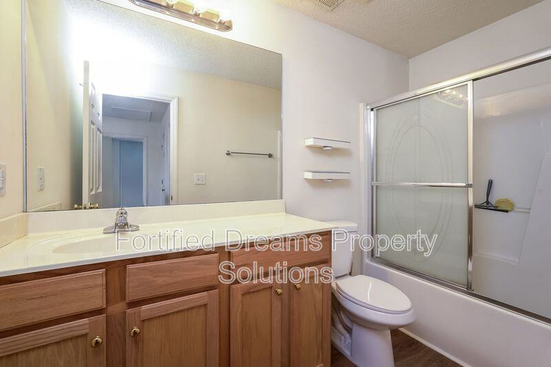 5097 Bartholomews Ln - Photo 5 of 19