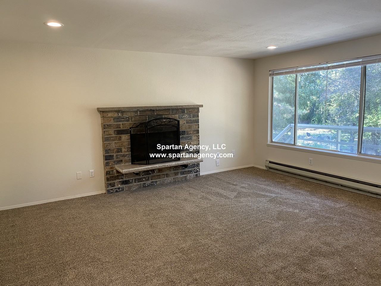 10416 29th Street East - Photo 3 of 14