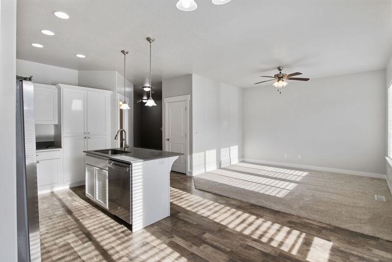 219 W Silver Springs Dr #BS - Photo 5 of 32