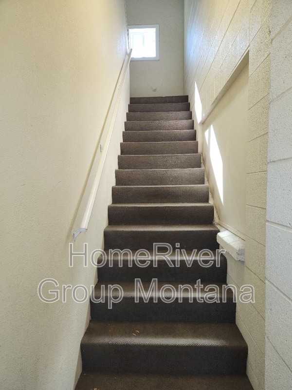 100 South Ave E #3 - Photo 5 of 13