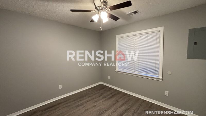 893 Pearce Street - Photo 2 of 9