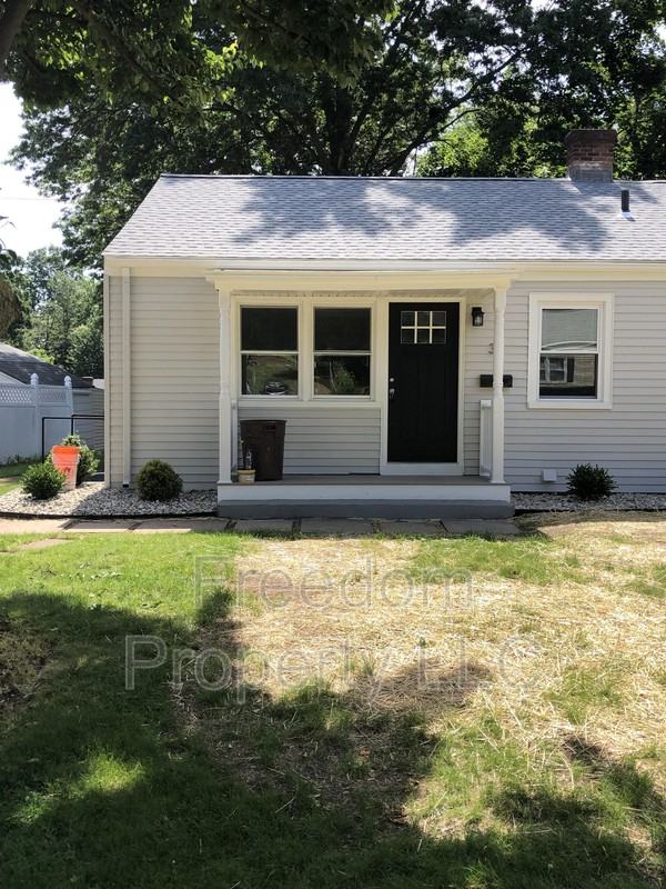 38 Elmhurst Circle - Photo 2 of 19