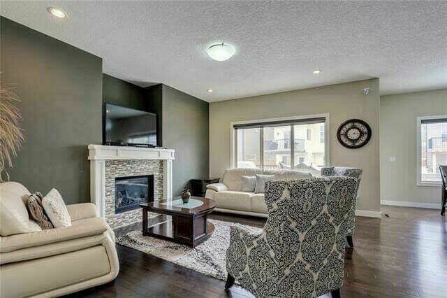 111 Bayview Street Southwest - Photo 3 of 10