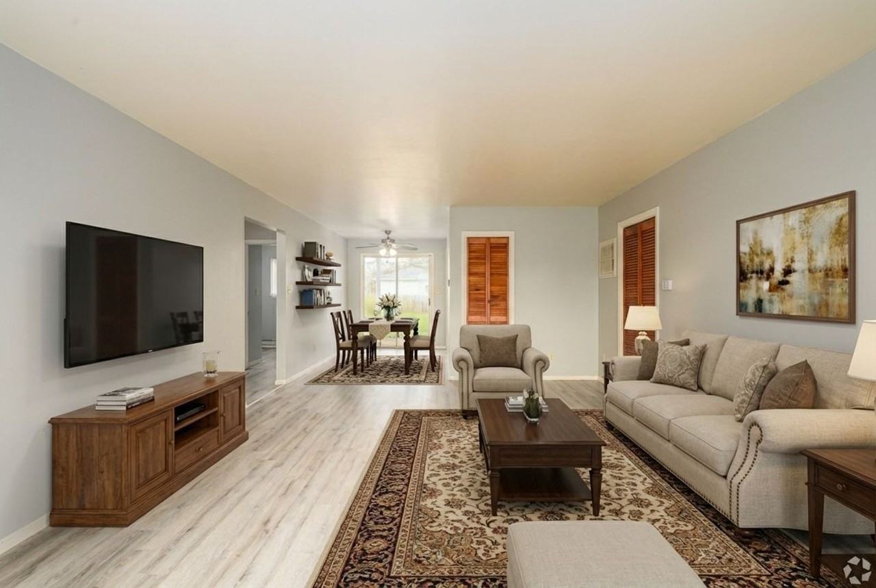 Come home to Park Forest today! - Photo 3 of 6