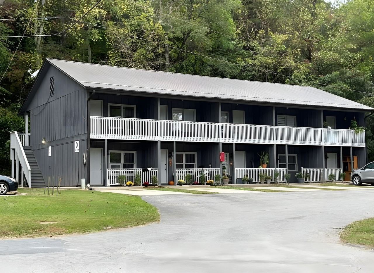 Sky at Cullowhee - Photo 3 of 31