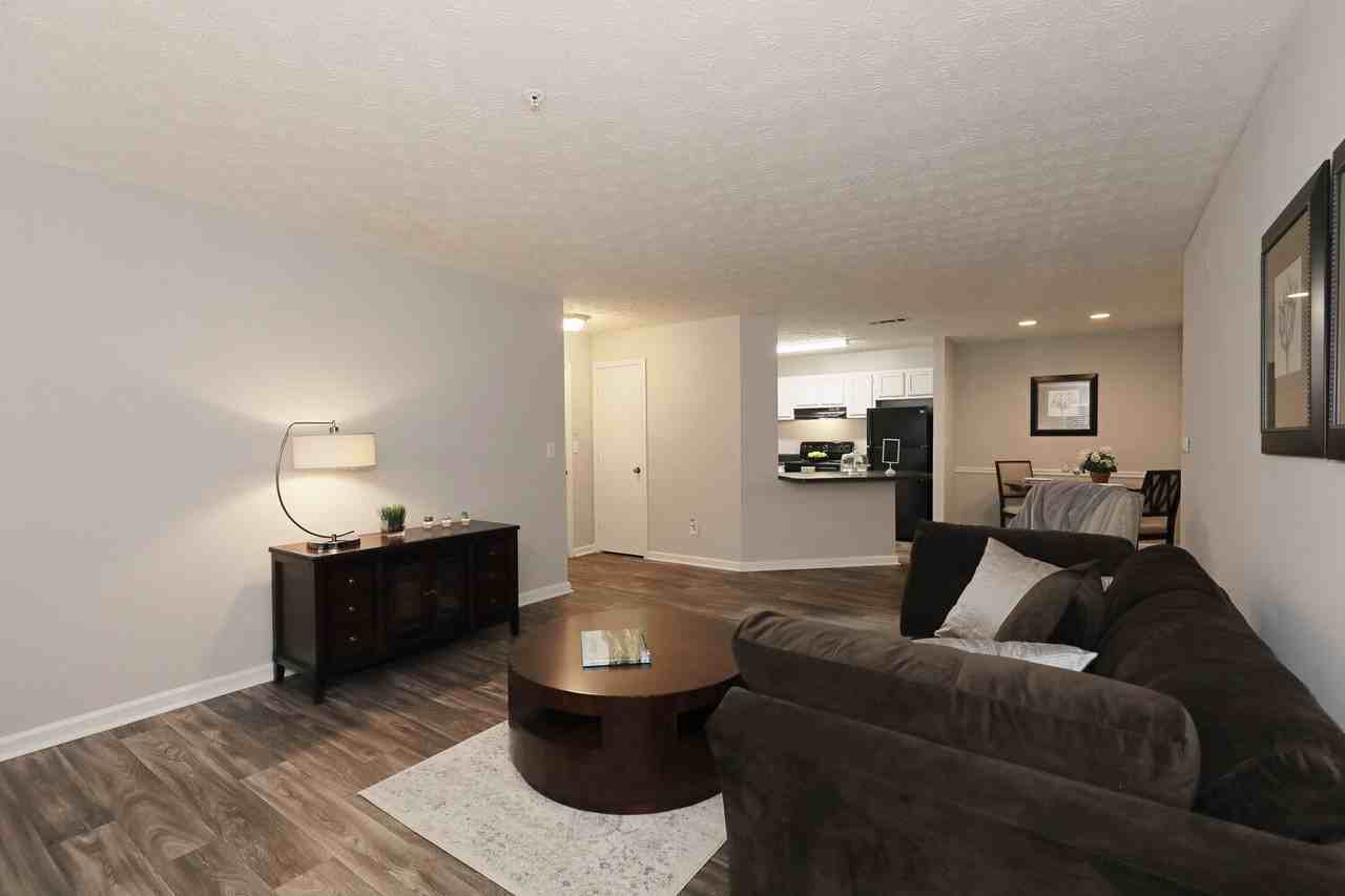 Lealand Place - Photo 5 of 28