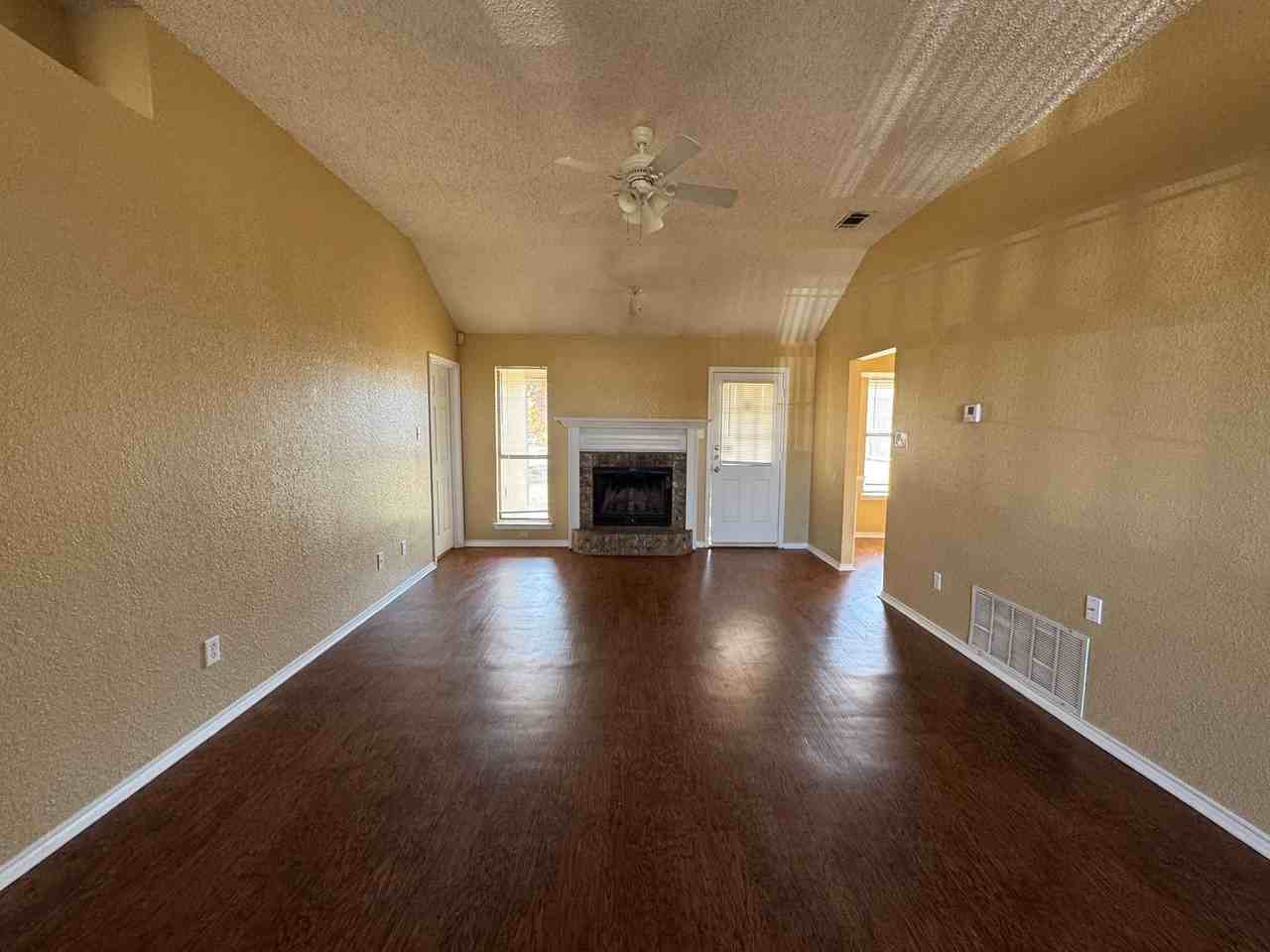 3606 Rainforest Lane - Photo 2 of 22