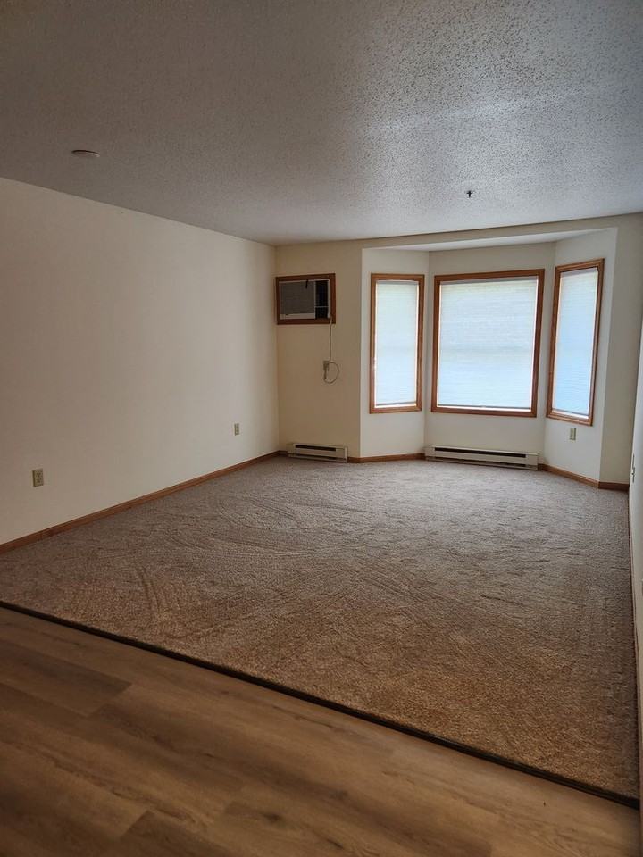 Fall Creek Valley (016) - Photo 2 of 6