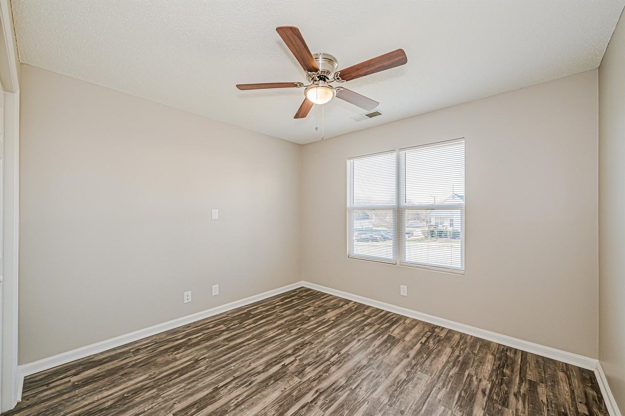 HoskinsMill238-(6Units) - Photo 5 of 14