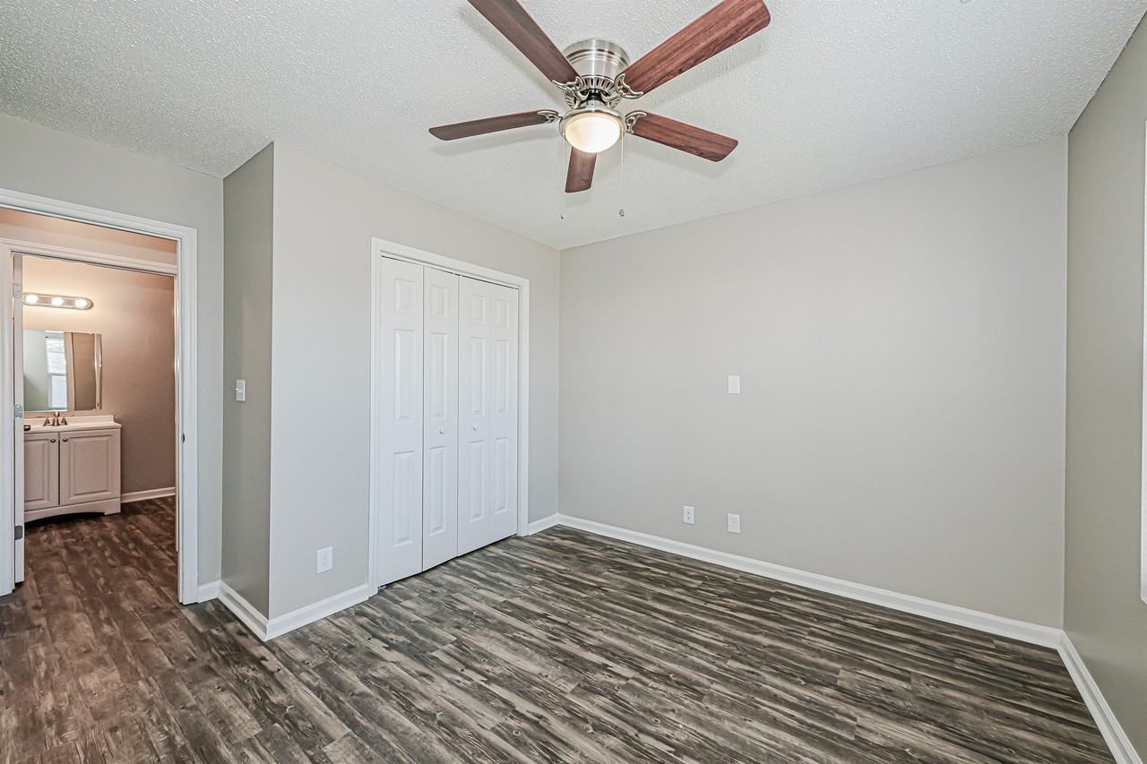 HoskinsMill238-(6Units) - Photo 6 of 14